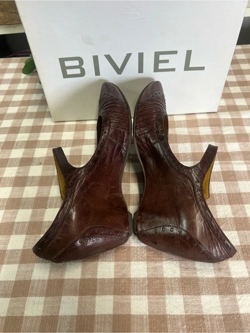 Biviel wingtip MJ wedge shoes brown size 39 -8.5-9 retro style